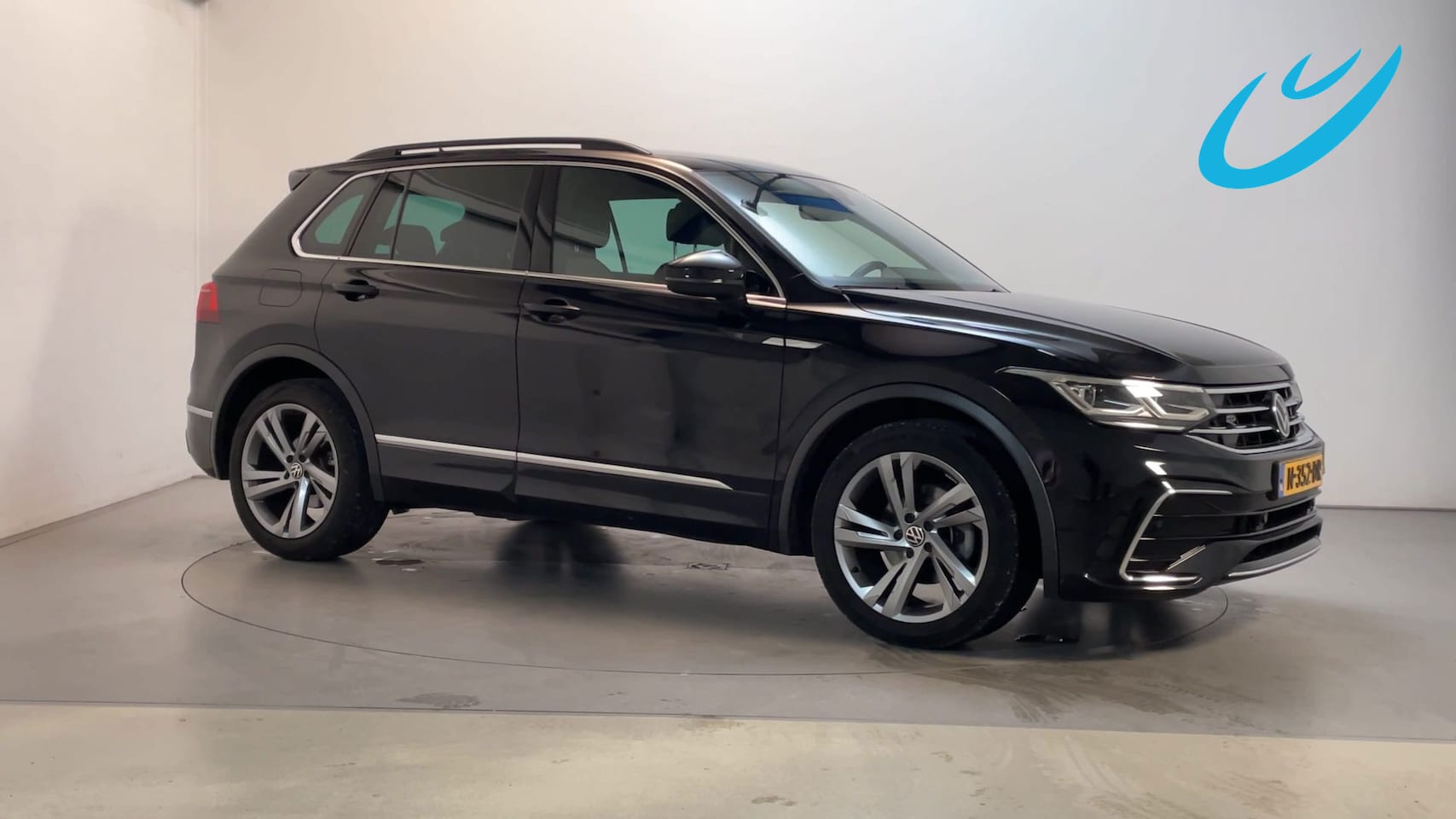Volkswagen Tiguan - 1.5 TSI 150pk DSG R-Line Business+ Camera Stoelverwarming LED Adaptive Cruise - AutoWereld.nl