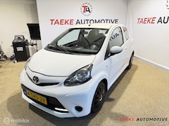 Toyota Aygo - 1.0 VVT-i Access Airco/Parkeersen/Apk