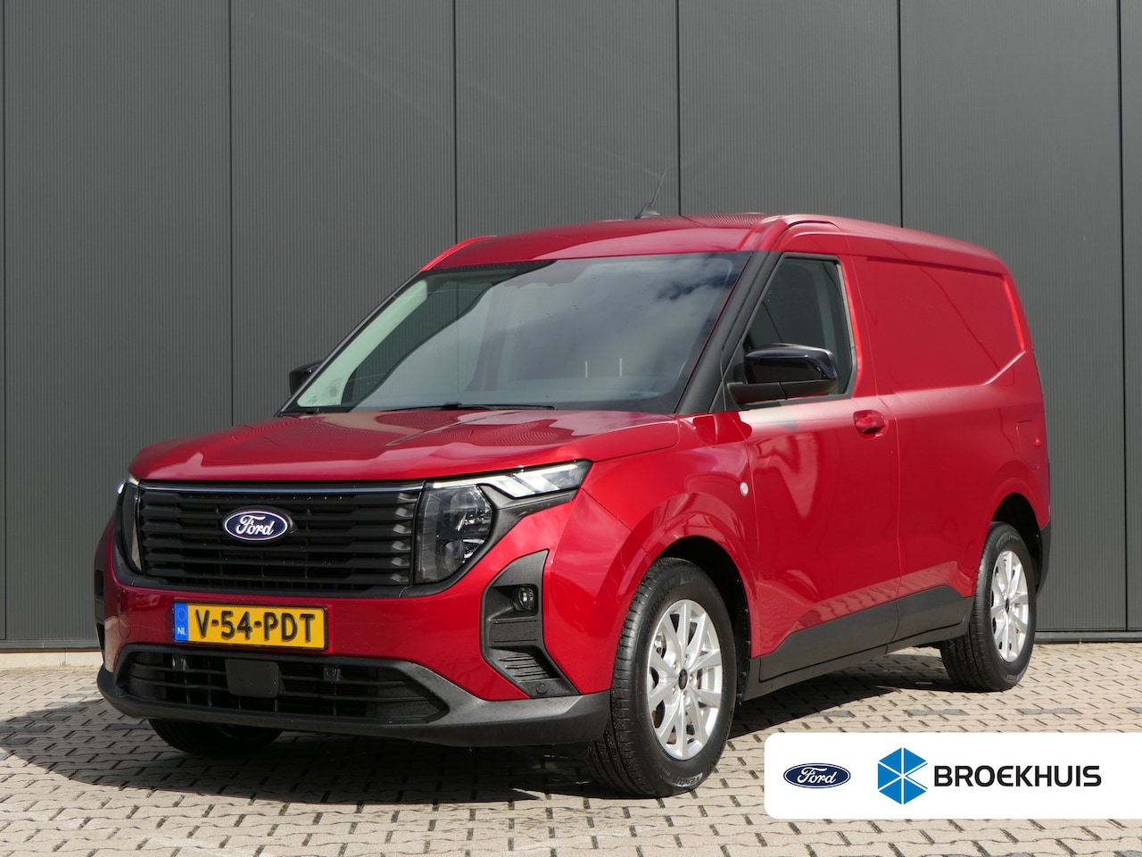 Ford Transit Courier - 1.0 EcoBoost 125pk Limited | Benzine | Winterpack | Climate Control | Lichtmetalen Velgen - AutoWereld.nl