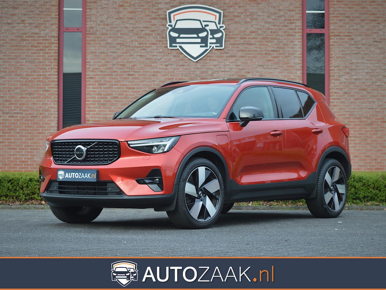 Volvo XC40 - 1.5 T5 Recharge Ultimate Dark | Leder | Pano - AutoWereld.nl