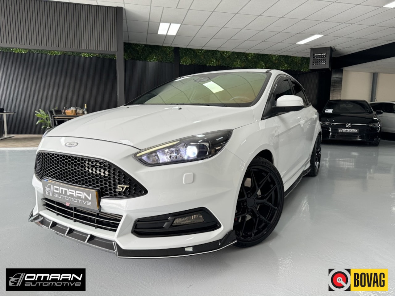 Ford Focus - 2.0 ST-2 250PK 2016 RECARO MAXTON - AutoWereld.nl