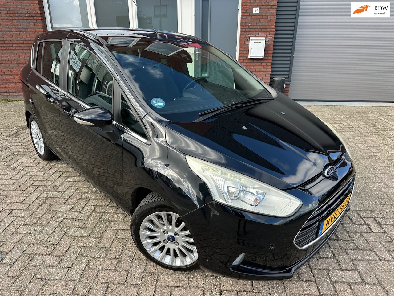 Ford B-Max - 1.0 EcoBoost Titanium / PDC / Clima / LM / Cruise - AutoWereld.nl
