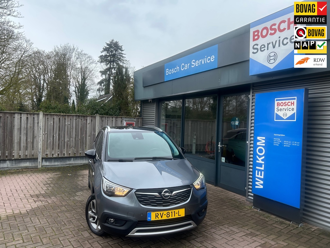 Opel Crossland X - Innovation 1.2T (110pk) Navi, ECC, LM Velgen, AGR, KeyLess, Trekhaak - AutoWereld.nl