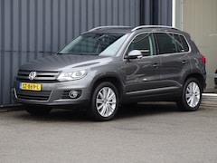 Volkswagen Tiguan - 2.0 TSI Sport&Style 4Motion Automaat | Pano | Leder | Stoelverwarming