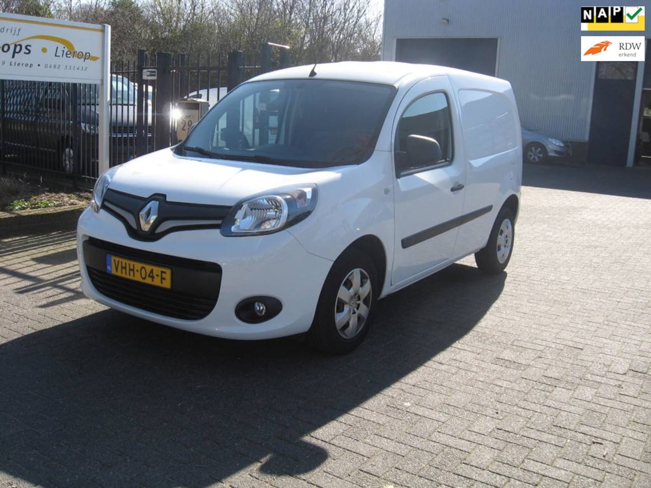 Renault Kangoo - 1.5 Blue dCi 95 Nieuw Staat - AutoWereld.nl