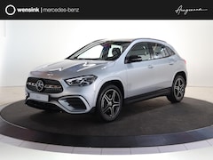 Mercedes-Benz GLA-Klasse - 250e Business Solution AMG | Trekhaak | Panoramaschuifdak | 360 Camera | Dodehoekassistent