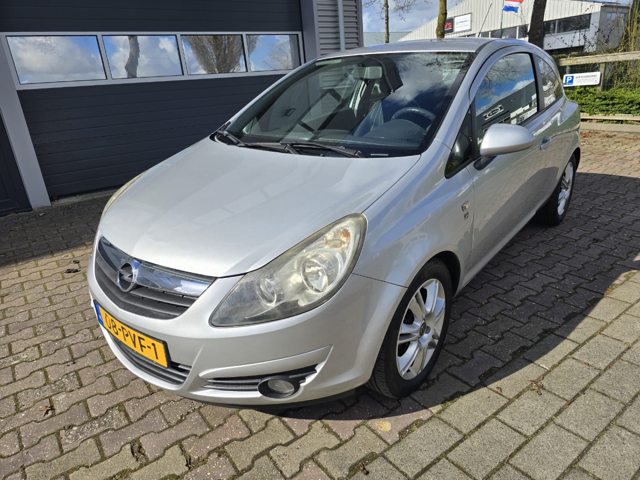 Opel Corsa - 1.2-16V Color Edition 1.2 16v Color Edition - AutoWereld.nl