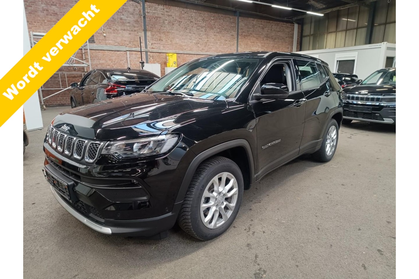 Jeep Compass - 1.5T e-Hybrid Summit 1450KG trekgewicht/Stoel+stuur verwarming. - AutoWereld.nl