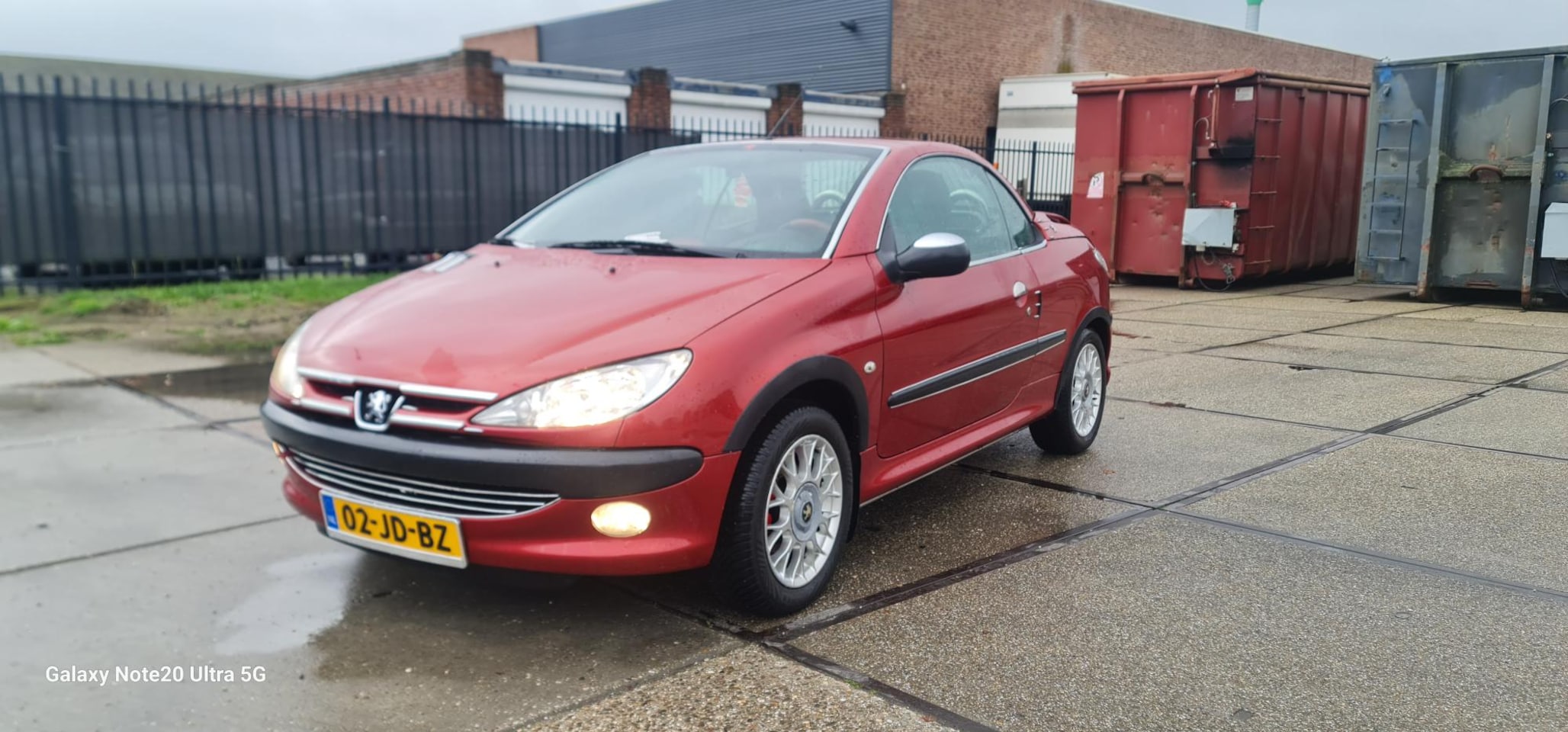 Peugeot 206 CC - 1.6-16V Speciale Uitvoering !!!! Slechts 135.549 km met Nationale auto pas apk 18-1-2027 - AutoWereld.nl
