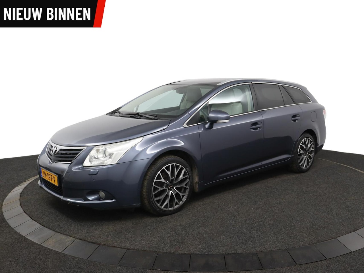 Toyota Avensis Wagon - 2.0 VVTi Dynamic Airco Cruise Leder - AutoWereld.nl