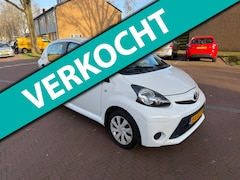 Toyota Aygo - Airco / Bouwjaar 2012 / 5 deurs / Mooie en frisse auto