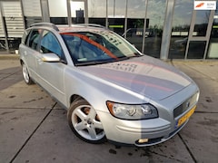 Volvo V50 - 2.4 Momentum - Cruise - Airco - Nieuwe apk