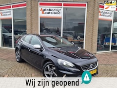 Volvo V40 - 1.6 T3 R-Design - Pano - Leer - Pdc - Navi