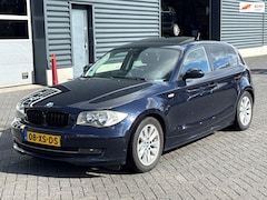 BMW 1-serie - 118i Business Line, panoramadak, memory seat, stoelverwarming