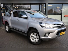 Toyota HiLux - 2.4 D-4D DUBBEL CABIN PROFESSIONAL A/T 2 ZITS 4WD VAN