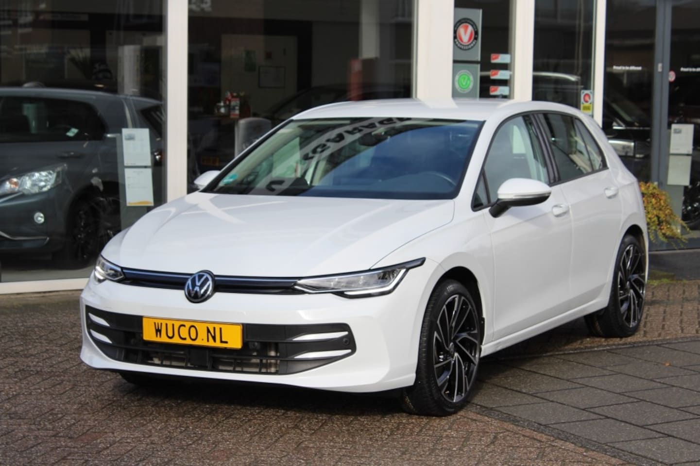 Volkswagen Golf - 1.5 TSI Life 1.5 TSI Life - AutoWereld.nl