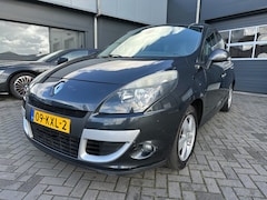 Renault Scénic - Scenic 1.6 16V met trekhaak, nieuwe APK 1e eigenaar