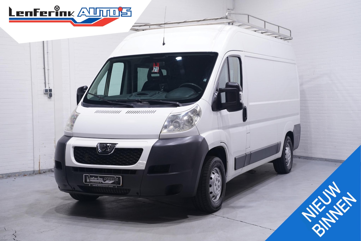 Peugeot Boxer - 2.2 HDI 130 pk L2H2 Buscamper Kenteken APK 03-2027 Airco, Imperiaal, Trekhaak - AutoWereld.nl