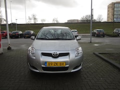 Toyota Auris - 1.6-16V Sol