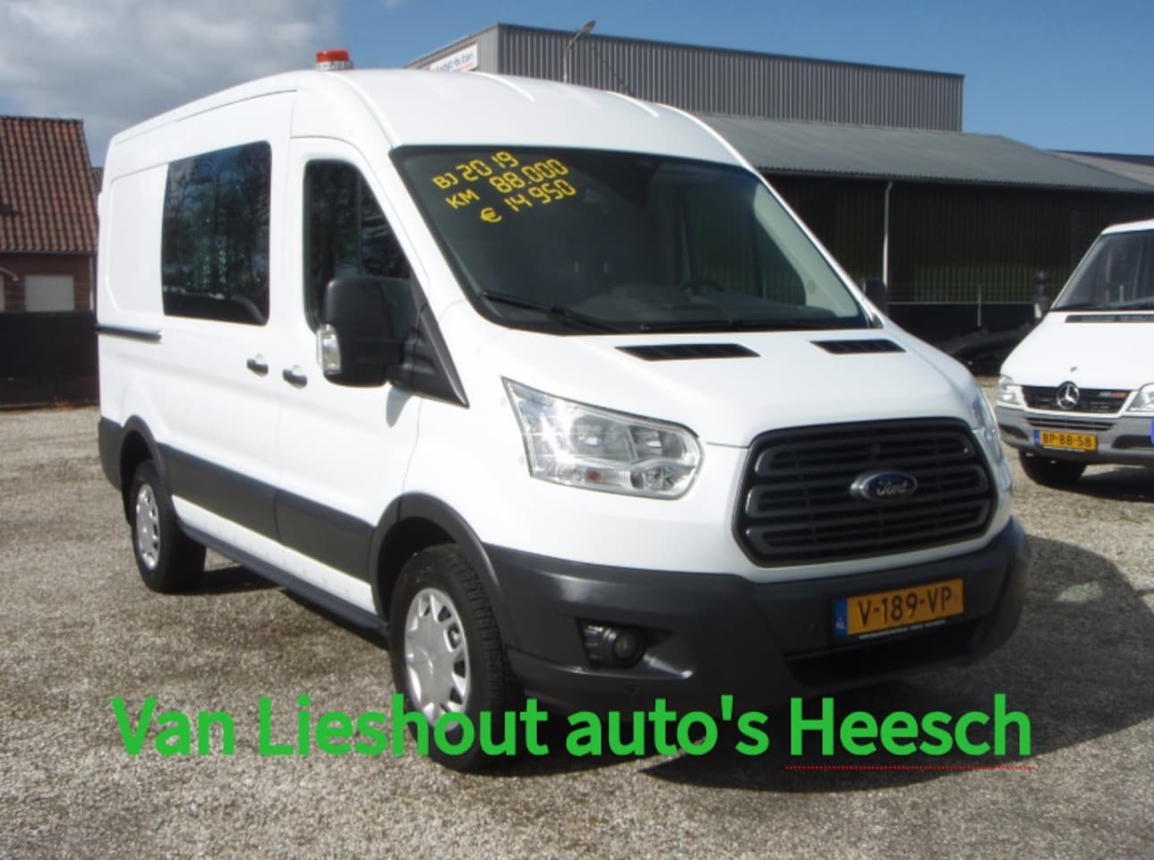 Ford Transit - 350 L2H2 zeer nette Trend 88503 km bj 2019 - AutoWereld.nl