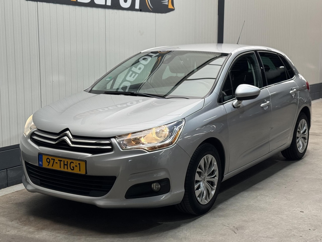 Citroën C4 - 1.6 VTi Tendance 1.6 VTi Tendance - AutoWereld.nl