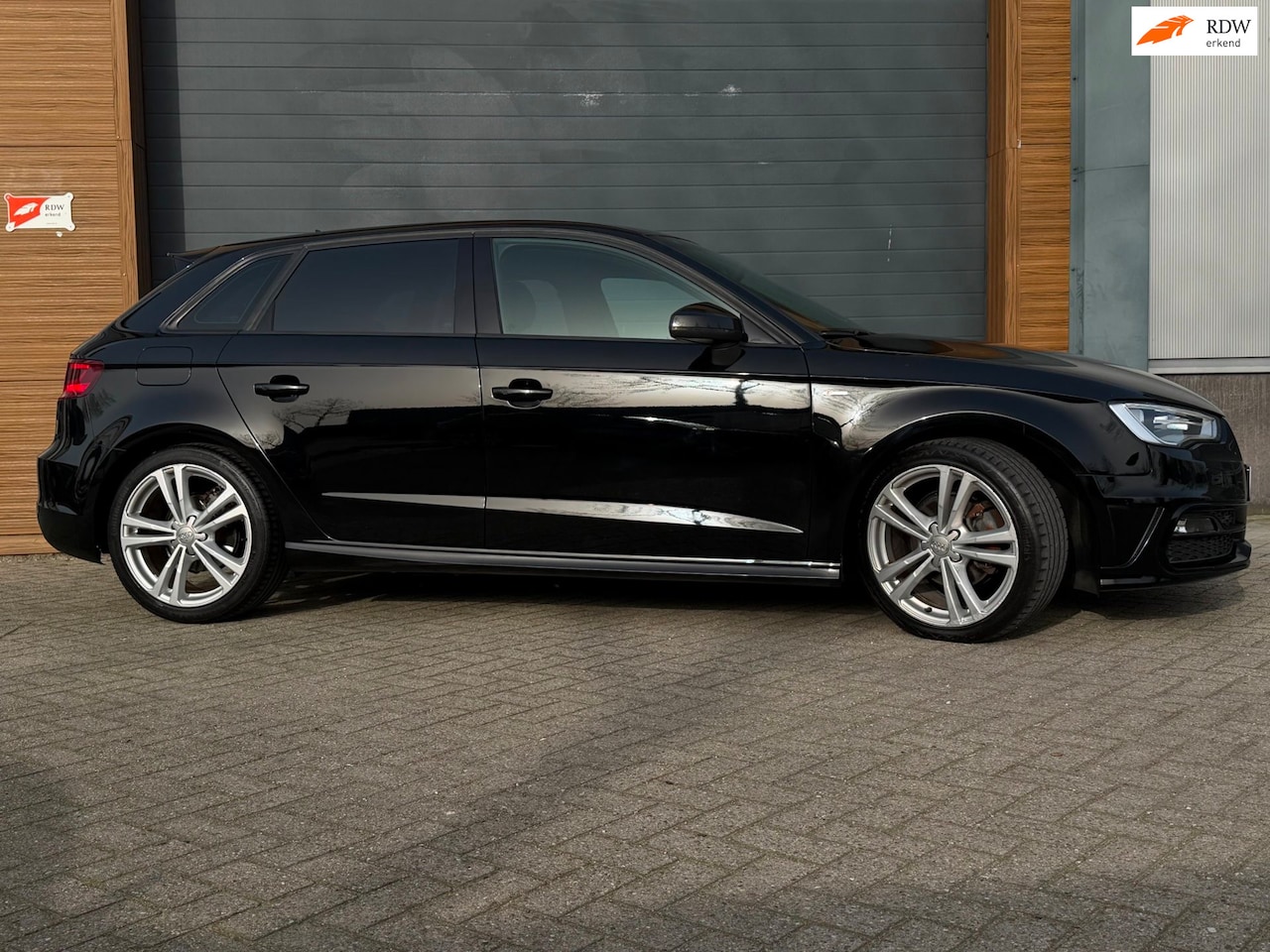 Audi A3 Sportback - 1.2 TFSI Ambition Pro Line S 1.2 TFSI Ambition Pro Line S - AutoWereld.nl