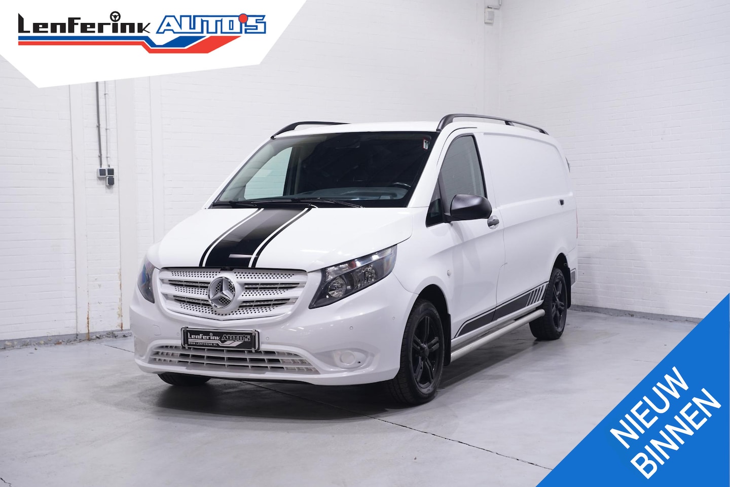 Mercedes-Benz Vito - 116 CDI 163 pk Lang Airco, Navi, APK 04-2027 Trekhaak 2.000 kg, 17" LMV, PDC V+A, 2-Zits - AutoWereld.nl