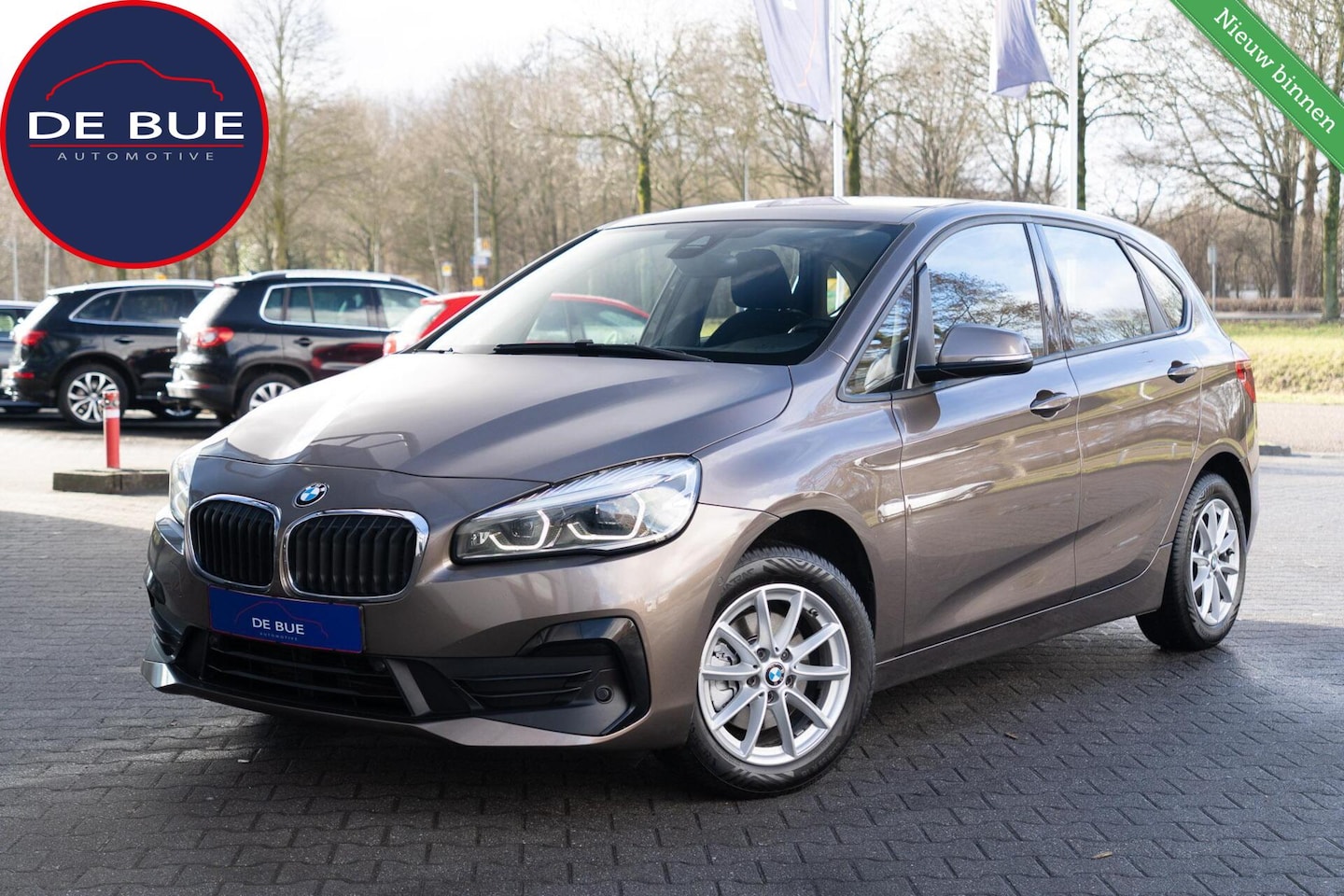 BMW 2-serie Active Tourer - High Executive|LED|Trekhaak|Facelift LCI|Navi|Elektr. Achterklep|Volledig Onderhouden - AutoWereld.nl