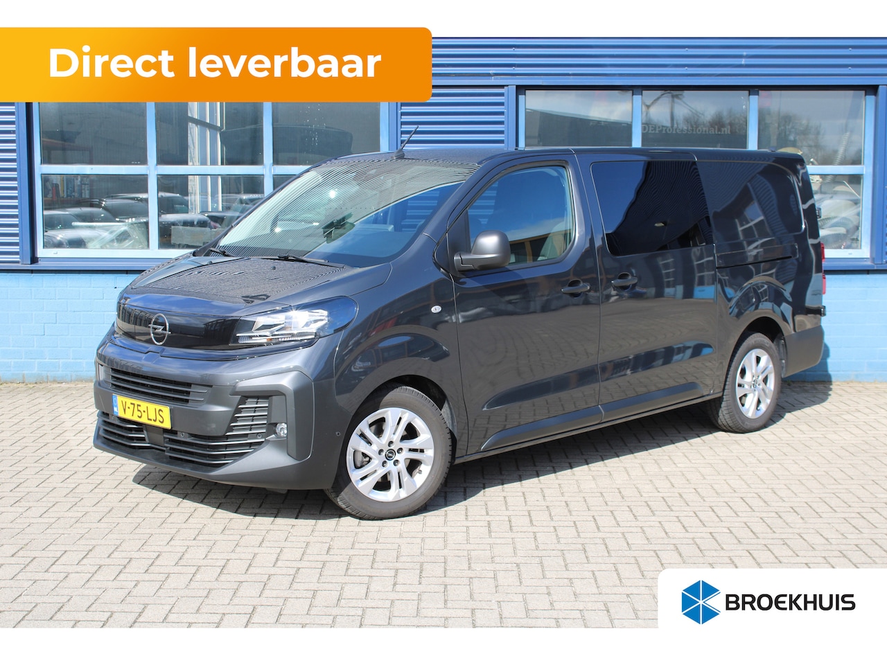 Opel Vivaro - 145PK DUBBELE CABINE 2X SCHUIFDEUR | CAMERA | TREKHAAK | 17" LM-VELGEN | STUUR + STOELVERW - AutoWereld.nl