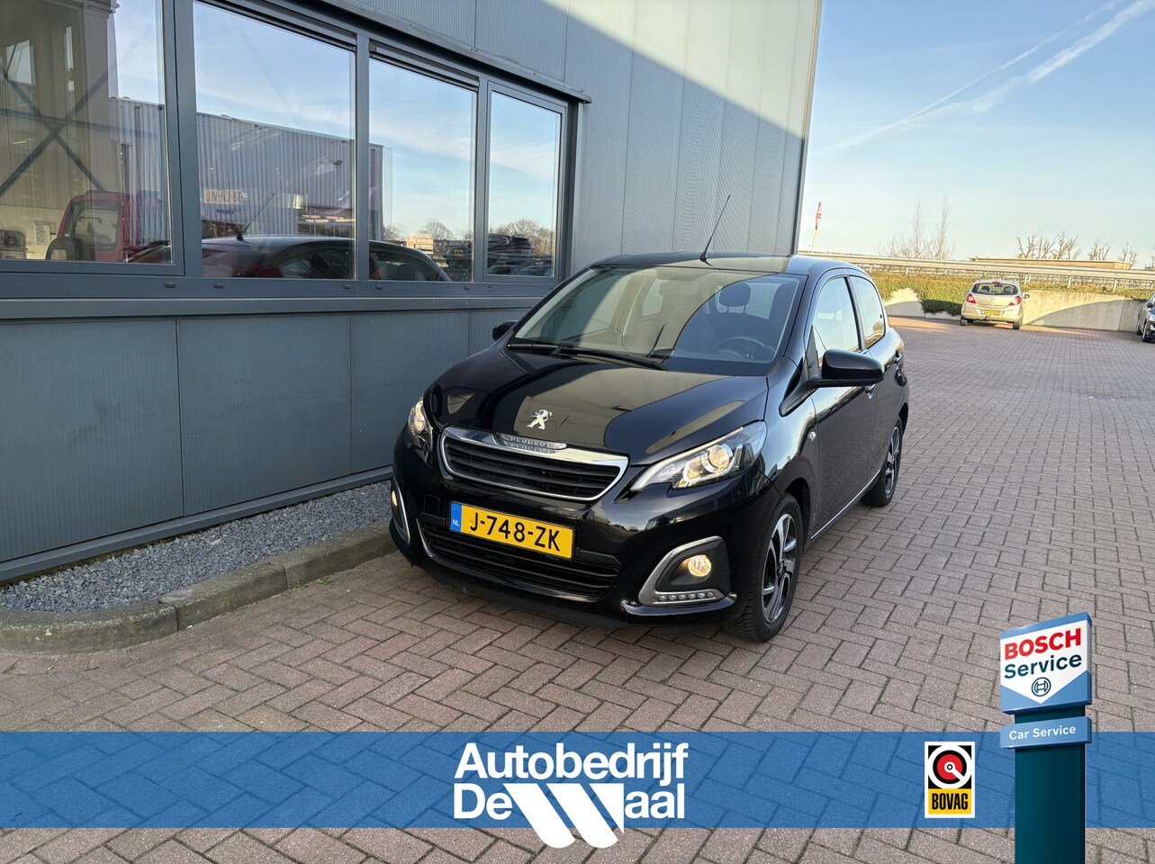 Peugeot 108 - 1.0 e-VTi Allure 5-drs. KEYLESS/CAMERA/CLIMA/CARPLAY/LIMITER - AutoWereld.nl