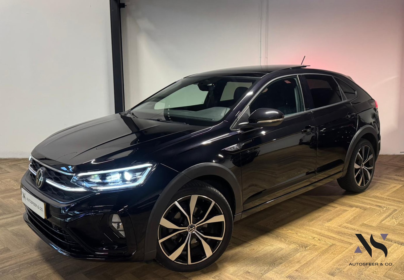 Volkswagen Taigo - 1.0 TSI R-Line PANO KEYLESS VOL' - AutoWereld.nl