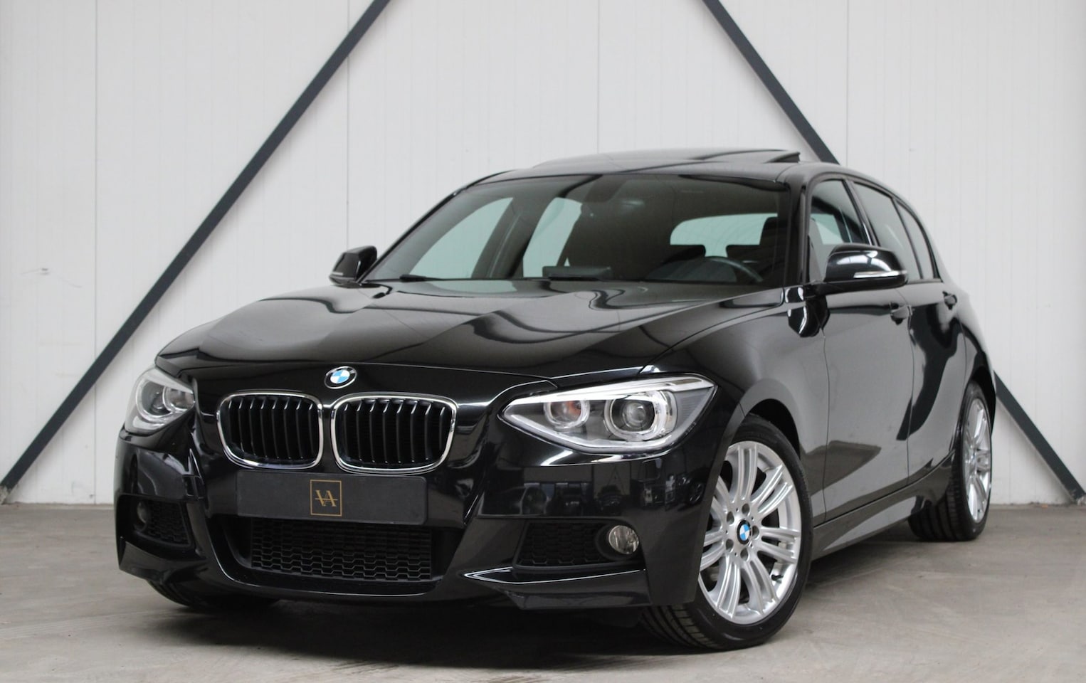 BMW 1-serie - 116i Executive l M-Sportpakket l Dakraam l Xenon - AutoWereld.nl