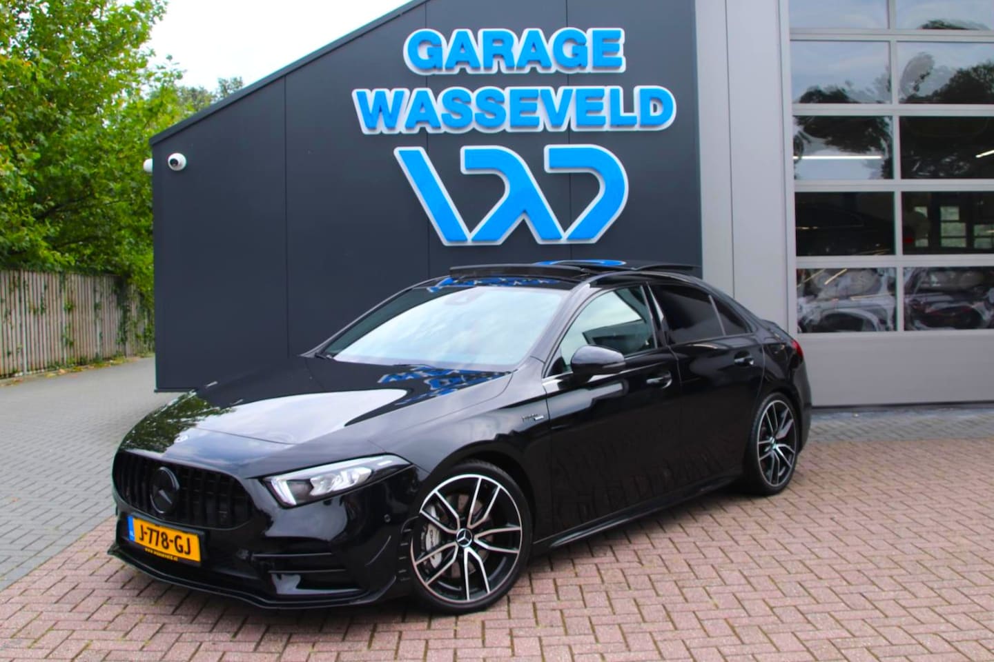 Mercedes-Benz A-klasse - Limousine A 35 AMG 306pk 4Matic Aero Pakket Pano/Schuif-kantel/Camera - AutoWereld.nl