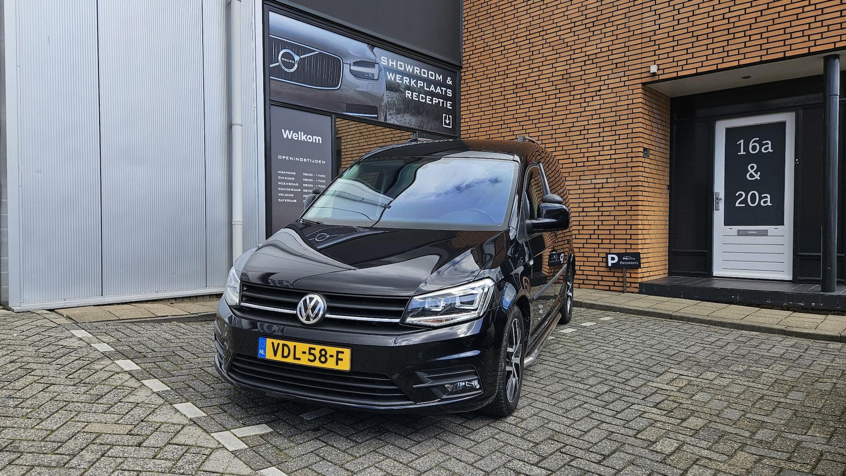 Volkswagen Caddy - 2.0 TDI L1H1 BMT Exclusive Edition 1e Eigenaar! - AutoWereld.nl
