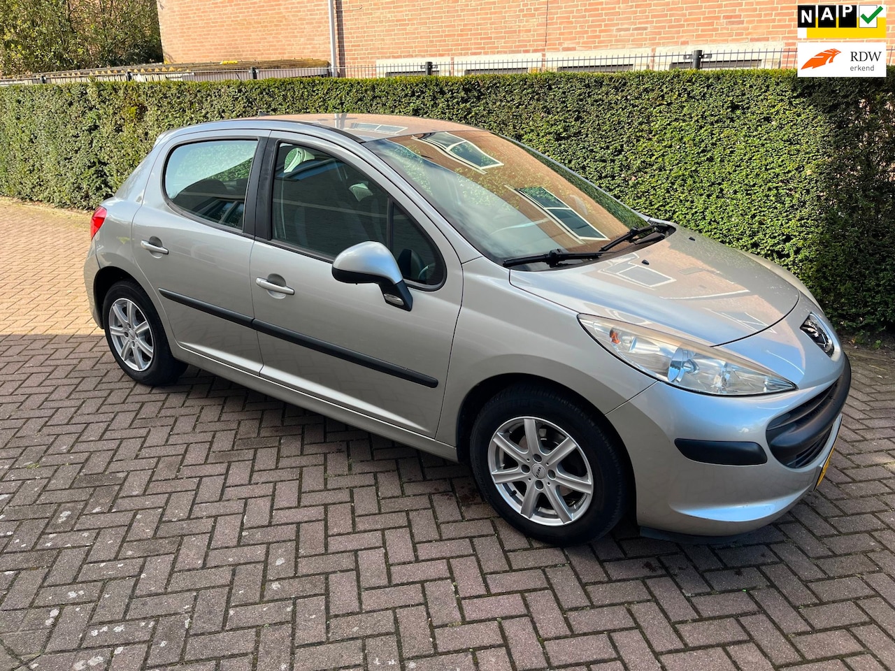 Peugeot 207 - 1.4 Cool 'n Blue 1.4 Cool 'n Blue - AutoWereld.nl