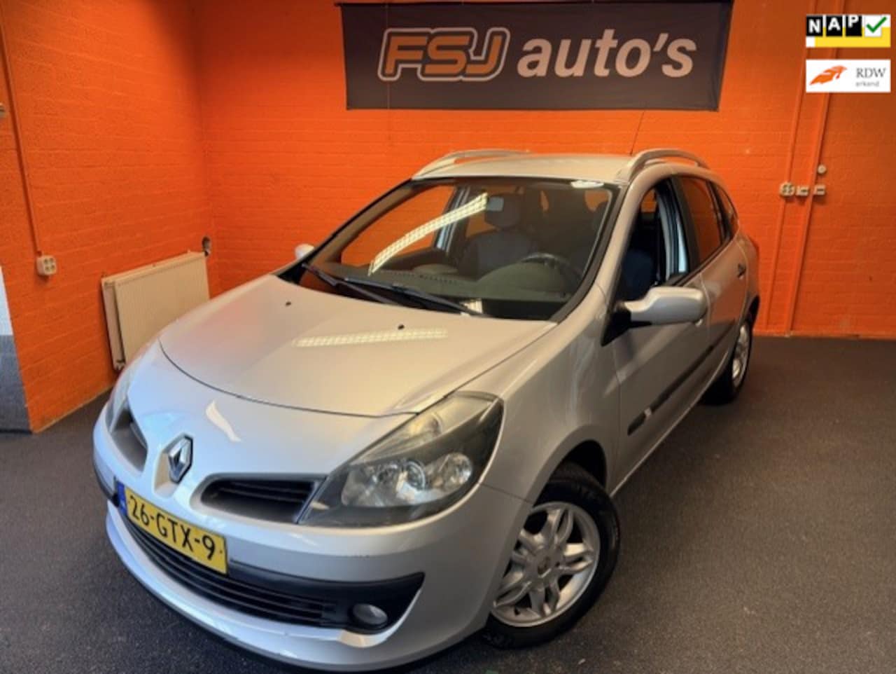 Renault Clio Estate - 1.2 TCE Dynamique / Div. Optie's / APK 09-03-2027 - AutoWereld.nl