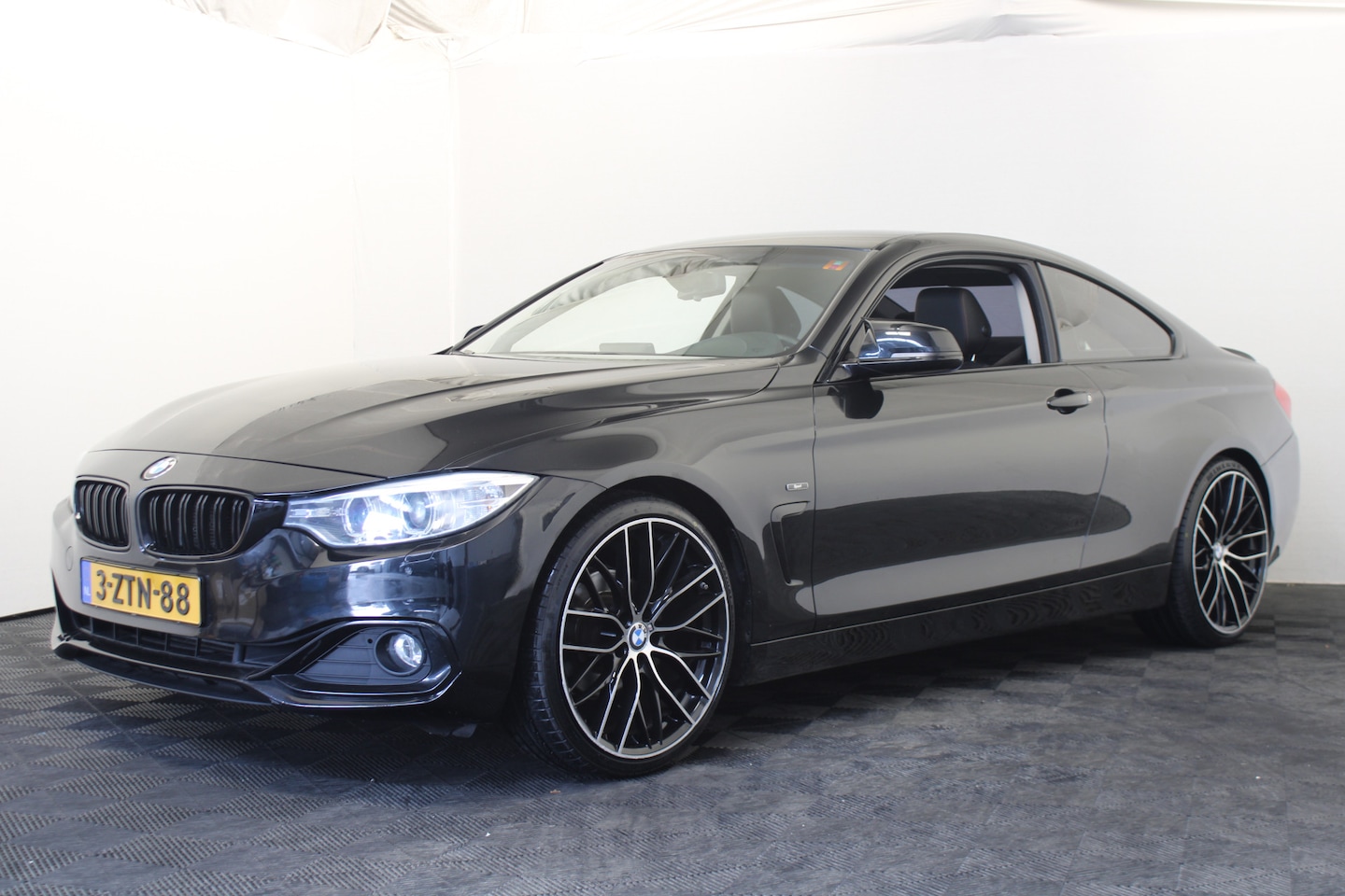 BMW 4-serie Coupé - 420i High Executive 420i High Executive - AutoWereld.nl