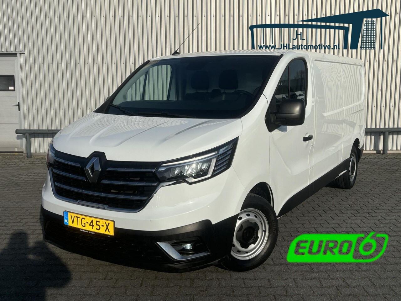 Renault Trafic - 2.0 dCi L2H1 Comf.*CARPLAY*CRUISE*NAV*A/C*NW MODEL - AutoWereld.nl