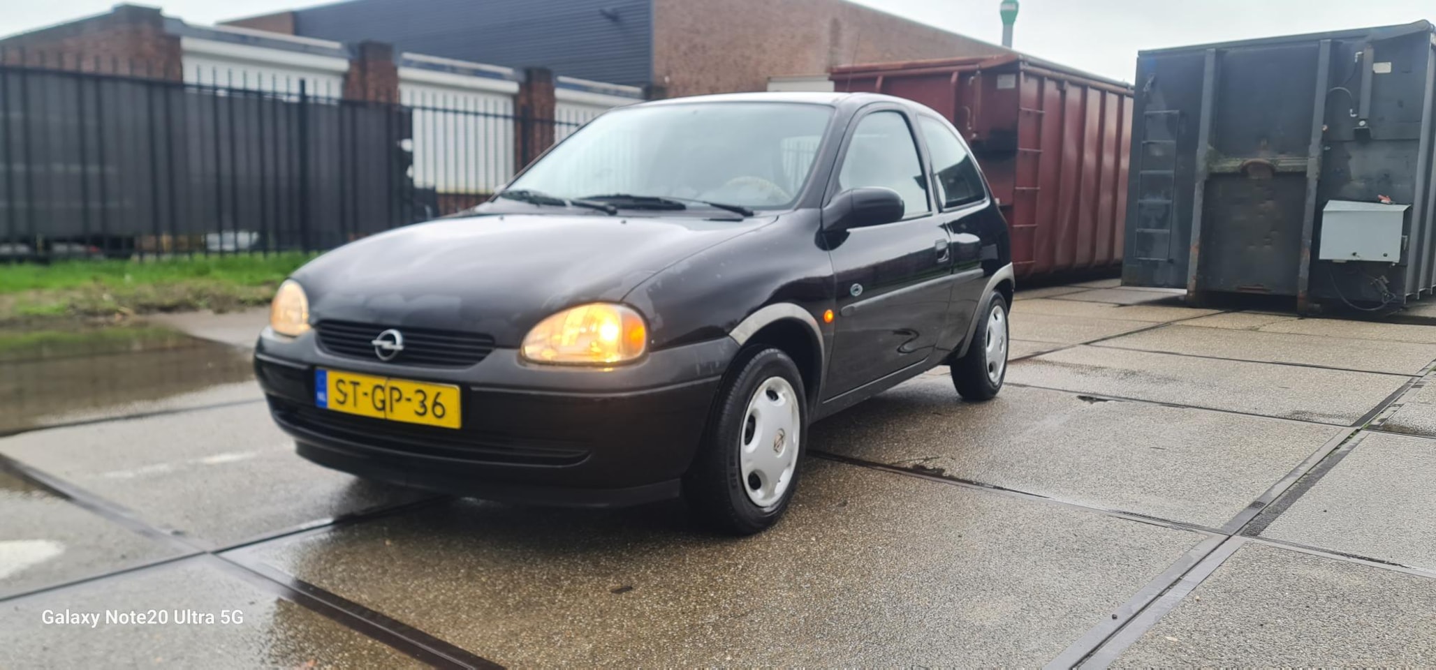 Opel Corsa - 1.4i Strada Automaat ! APK 15-1-2027 !! Garantie 3/6mnd inruil mogelijk - AutoWereld.nl