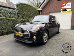MINI Cooper - 1.5 Cooper Business MINI Cooper 1.5 Business Edition | PDC | Bj.2017| Navi | BTW