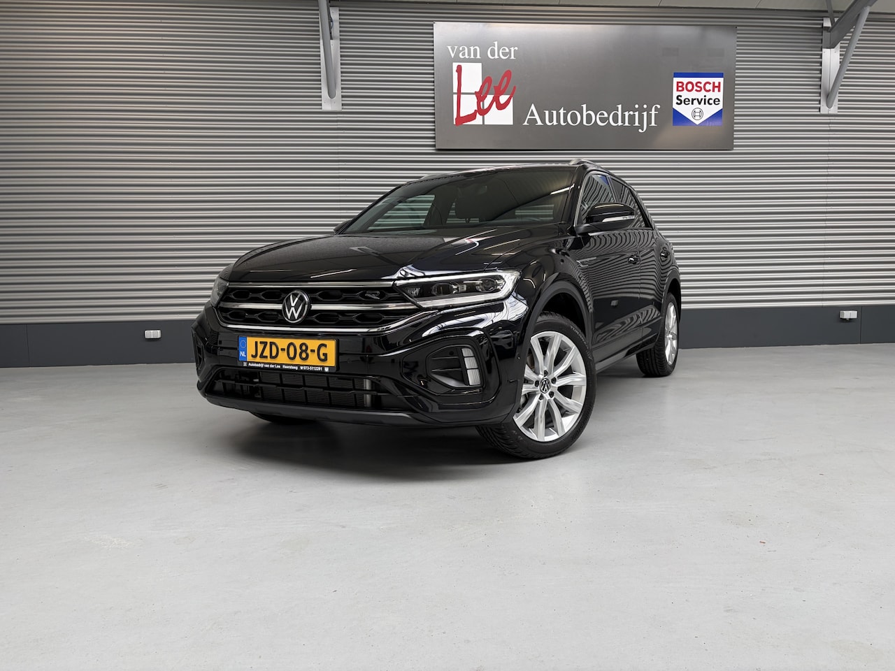 Volkswagen T-Roc - 1.5 TSI R-LINE/IQ LIGHT/IQ DRIVE/EL A KLEP/KEY-LESS/ENZ - AutoWereld.nl