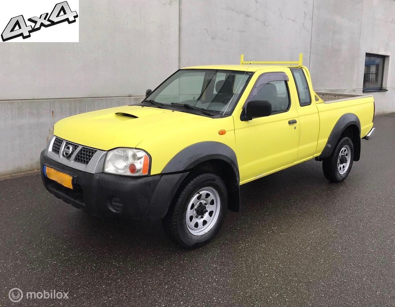 Nissan Navara - Kingcab 2.5 DTi Pick-Up AIRCO 4 WD - AutoWereld.nl