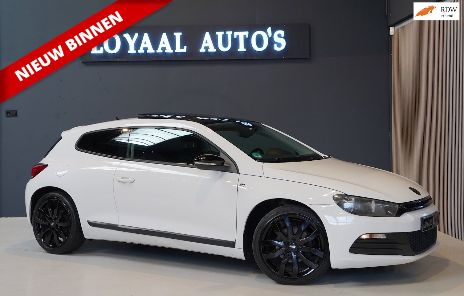 Volkswagen Scirocco - 1.4 TSI Highline Plus | GLAZEN-DAK | AIRCO | CRUISE | PDC | APK. - AutoWereld.nl