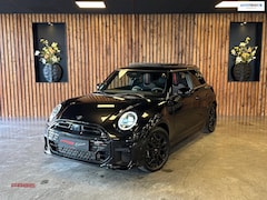 MINI Cooper - 1.5 C Classic M / JCW /Pano / Camera / HUD / Stoel/Stuur verwarming / Sfeerverlichting