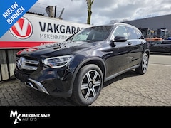 Mercedes-Benz GLC-klasse - 300e 4MATIC 19"/Trekhaak/Dodehoek/Rijstrooksensor/Sfeerverlichting/Apple Carplay & Android