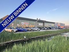 Nissan Micra - 0.9 IG-T N-Connecta Trekhaak Cruise-control Navi Climaat PDC achter