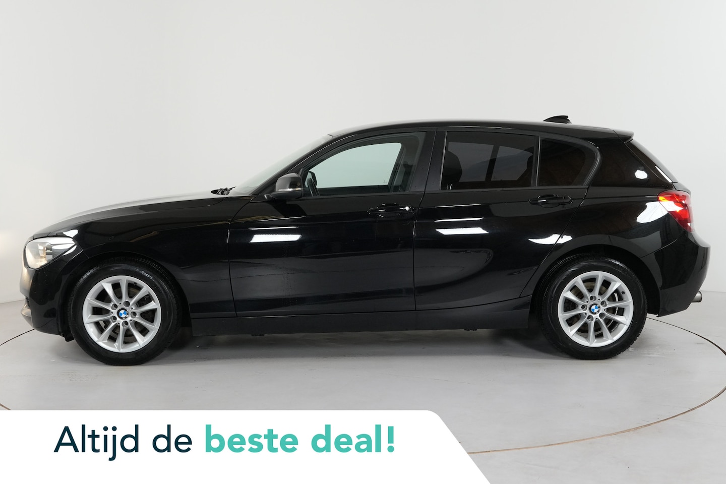 BMW 1-serie - 116i Business | Airco | Cruise | Navi | - AutoWereld.nl