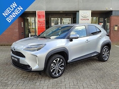 Toyota Yaris Cross - 1.5 Hybrid STYLE TREKHAAK 4S-BANDEN STOEL/STUURVERW PARK-SENSOREN BLIND SPOT KEYLESS NAVI