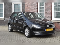 Volkswagen Polo - 1.2 TSI Highline Wij zijn op afspraak geopend Graag bellen voor uw komst