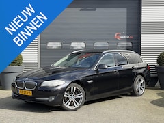 BMW 5-serie Touring - 523i High Executive | Panoramadak | Head-Up Display | Memory Stoelen | Lederen Bekleding |